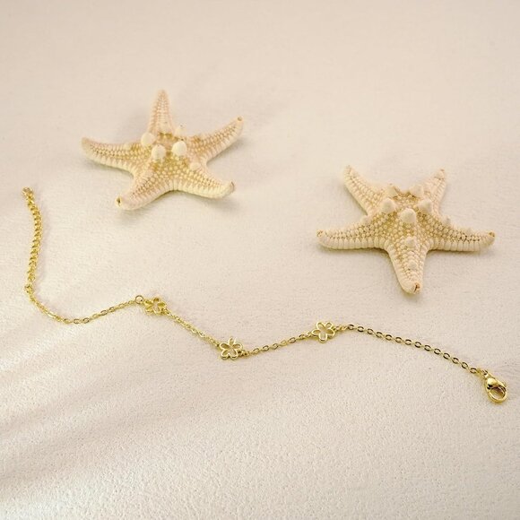 14K Gold Plated Hollow Flowers  Link Chain Ring Bracelet Hand Chain for Women - Picture 6 of 7